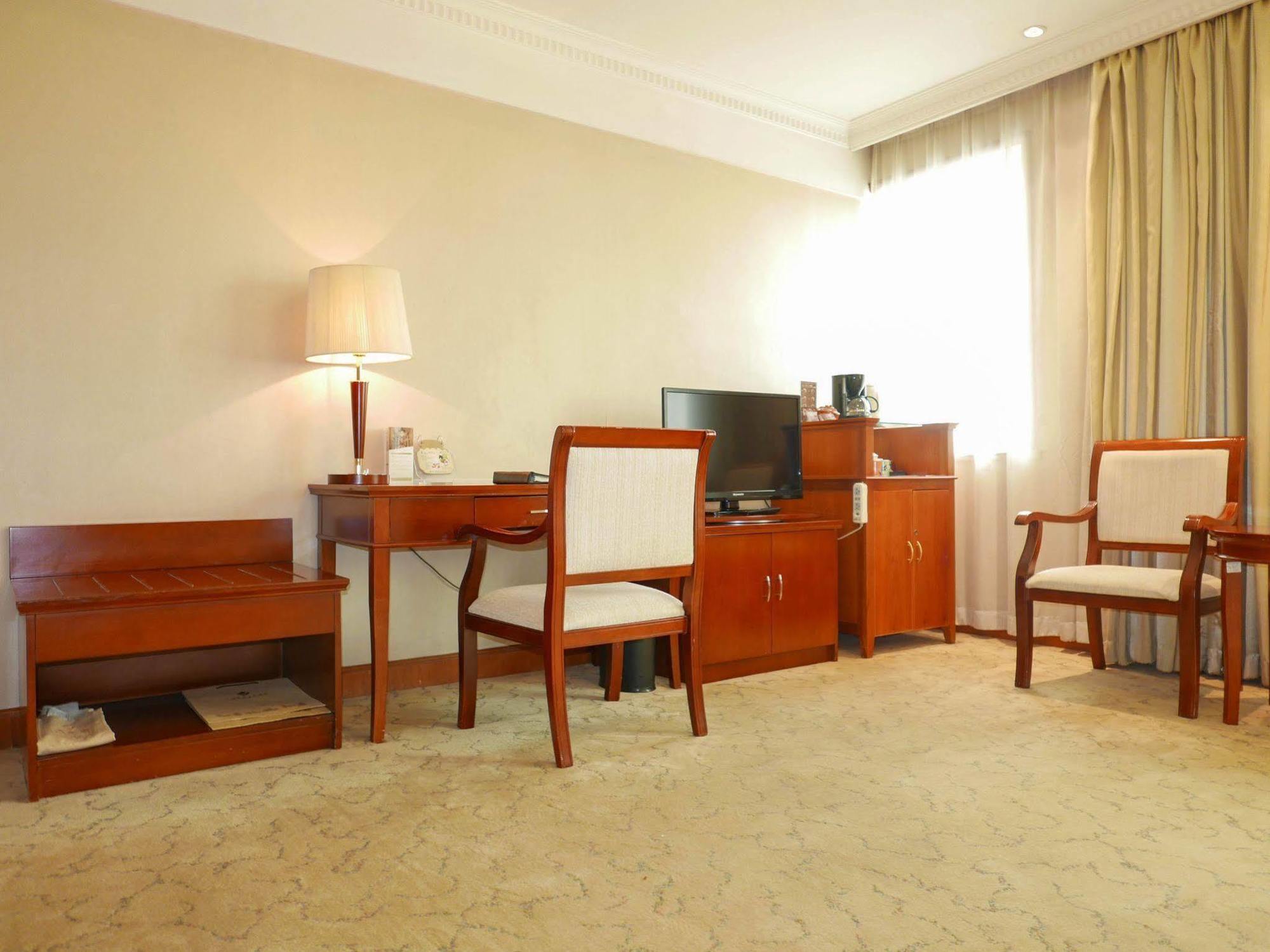 Shaanxi Business Hotel Shanghai Exterior photo
